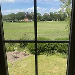Boerderij Oelewick Tatil Evi *